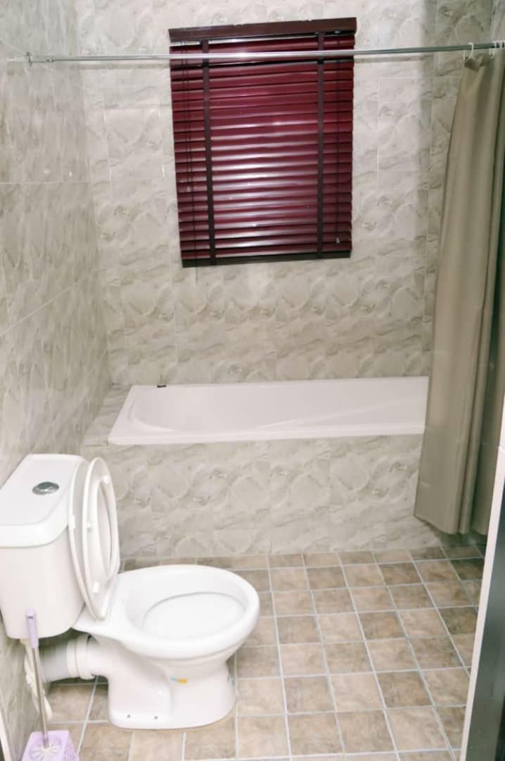 City Nest Hotel Ogombo エクステリア 写真